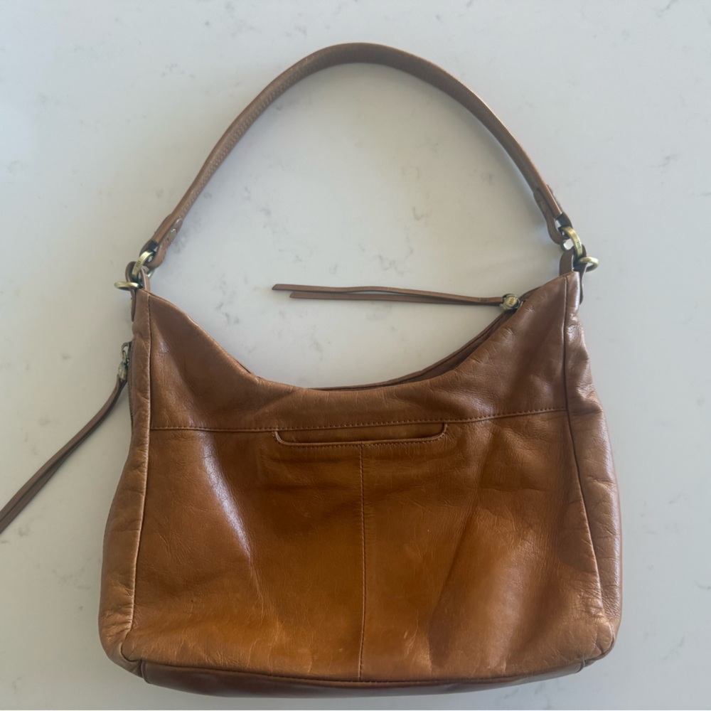 Hobo Tan Leather Shoulder Bag